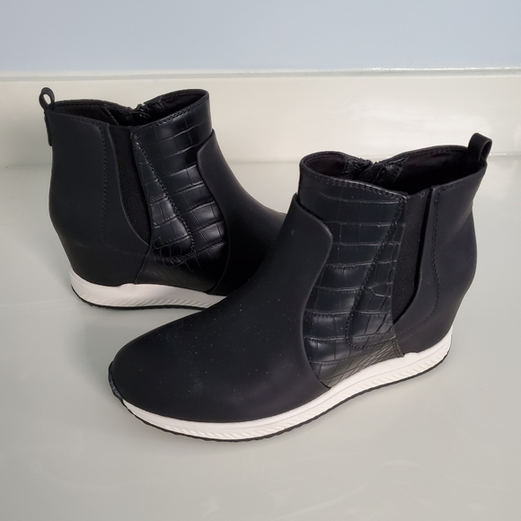 Bare trap sneaker bootie Jaci  new 8.5m w/o box - Picture 3 of 8